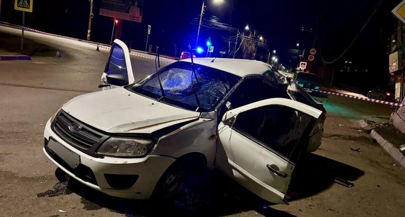 Ключевые вопросы: Кто управлял автомобилем в ночь аварии?
